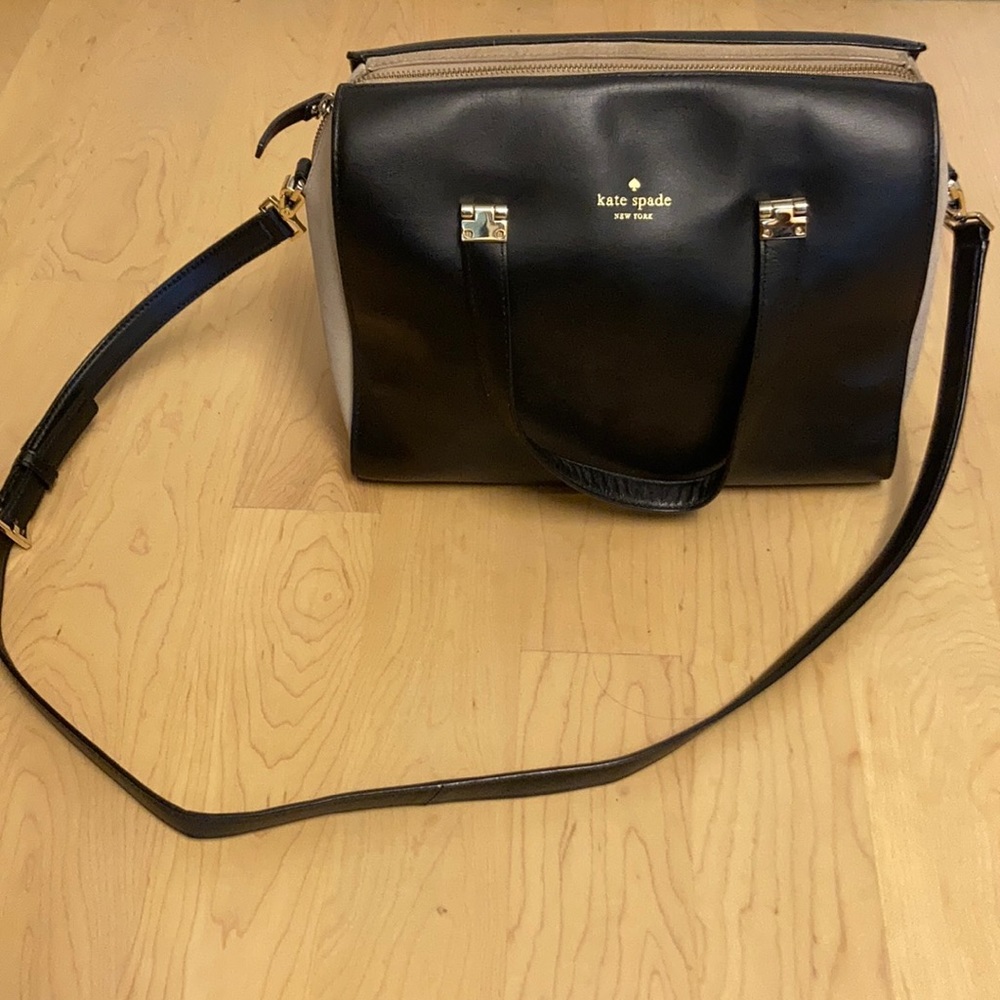 LIKE NEW! Kate Spade ♠️ bag!